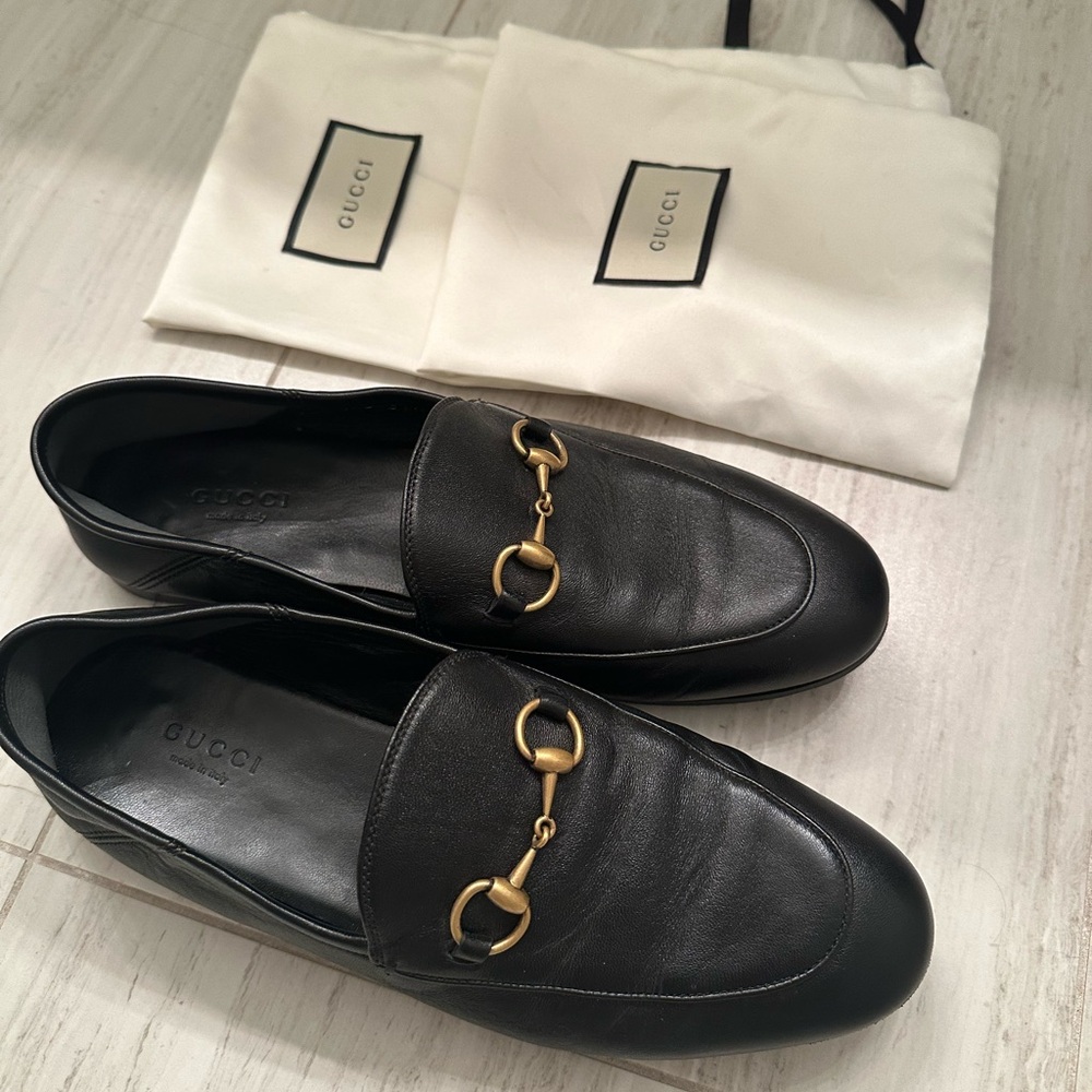 Gucci Black Leather Loafers with Horsebit Detail